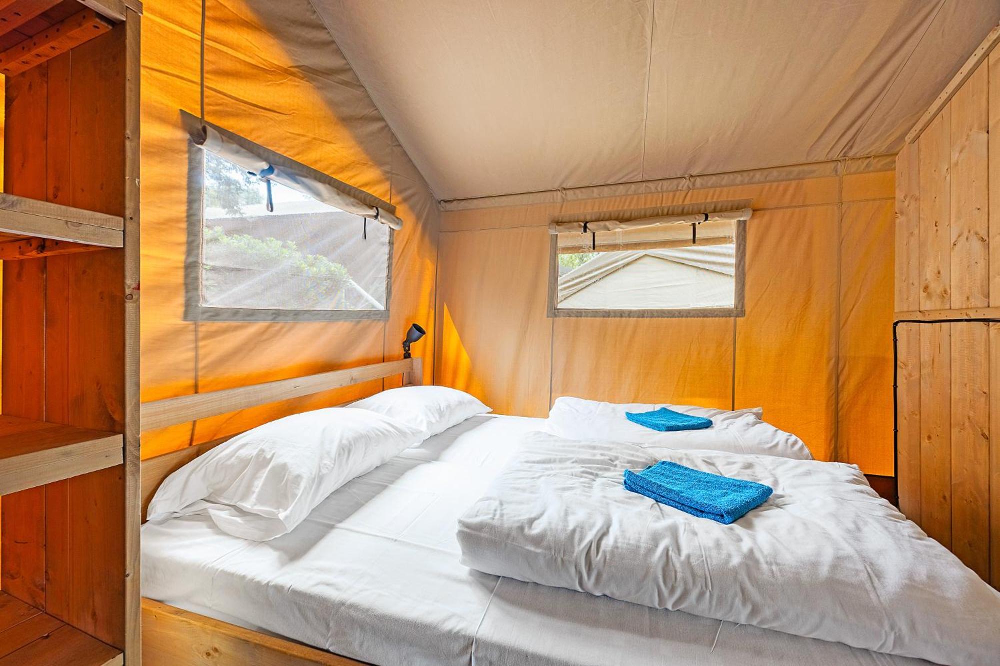 Easyatent Safari Tent Bijela Uvala Mugeba Bilik gambar